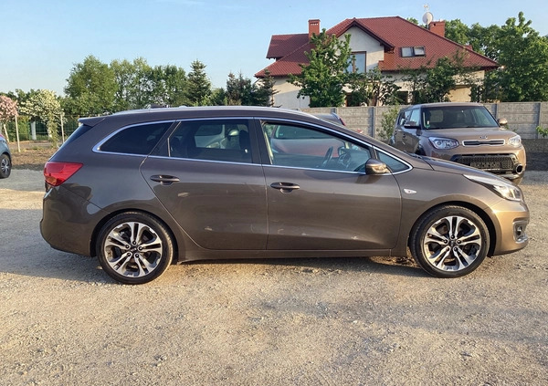 Kia Ceed cena 55900 przebieg: 98500, rok produkcji 2017 z Leszno małe 67